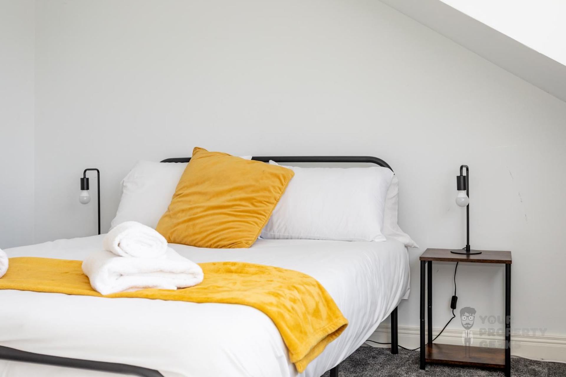 Attic Style 2 Bed Duplex Apartment With Rooftop Patio Belfast Zewnętrze zdjęcie